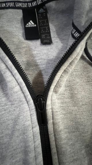 Felpa Adidas con cappuccio grigia