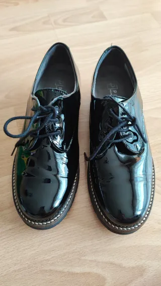 Zapatos charol Pitillos Talla 37