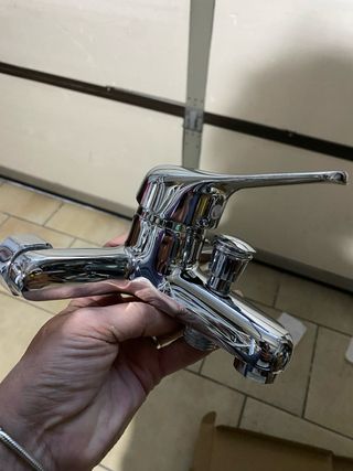 Grifo bañera IDRO cromado.