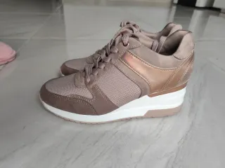 Zapatillas Mujer Beige y Dorado