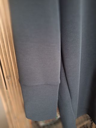 Sudadera larga Biziki negra talla M/L