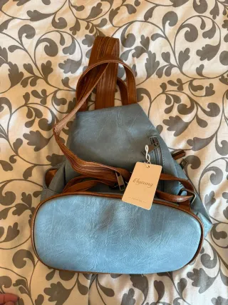 Mochila azul y marrón