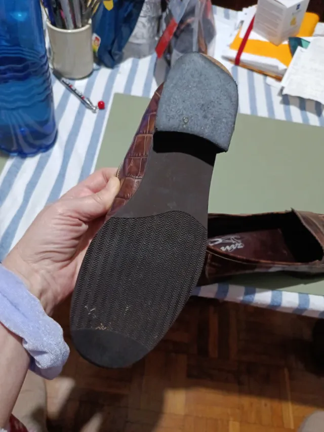 Mocasines de piel labrada mujer