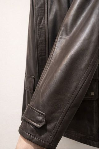 Chaqueta de piel marrón