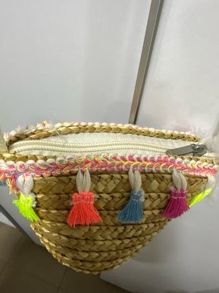 Bolso infantil de paja con llama