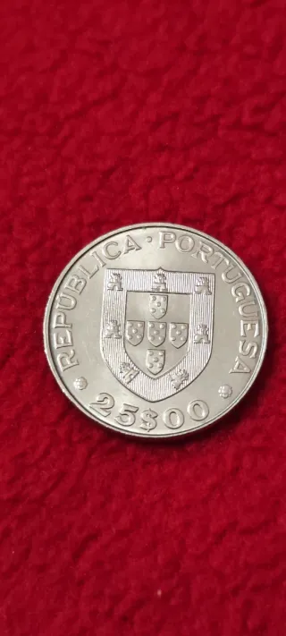 4 Moedas Comemorativas 25 Escudos Cuproníquel