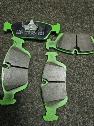Pastillas Freno Delanteras EBC Green BMW E46 coupé