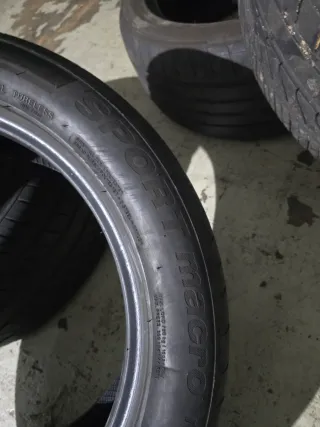 Neumáticos 235/50R18 97W casi nuevos y 255/45r18