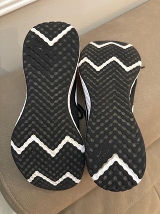 Zapatillas Nike Revolution 5 Mujer Negras