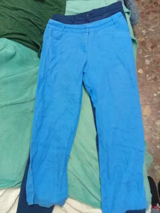 Pantalones de pinzas Talla L/40. Precio todos.3'5