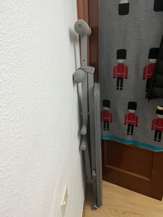 Banco de ejercicios multiusos muy serca del metro