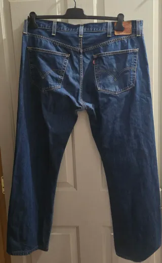 Vaqueros hombre azul