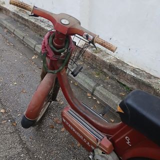 Vespino GL Roja matriculada