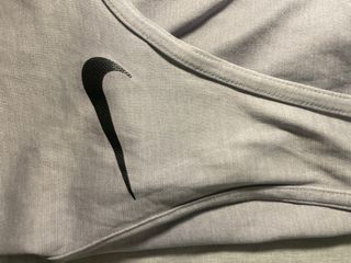 Camiseta tirantes Nike Dri-Fit gris L deportiva