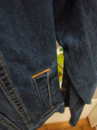 Chaqueta de Levis azul en primeras condiciones nue