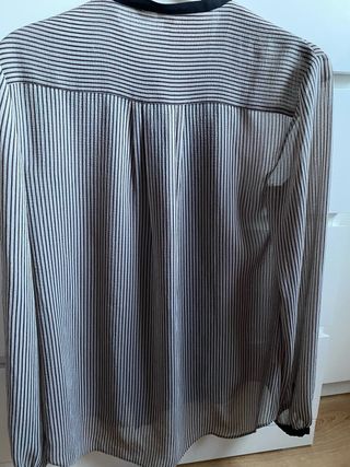 Blusa Rachel Roy Rayas Finas Negra Beige