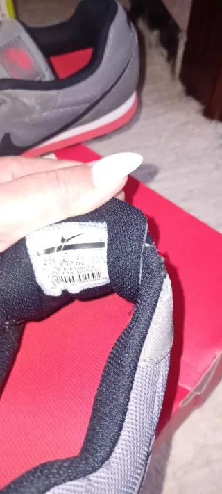 Zapatillas Nike Grises originales Niño/Niña del 34