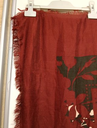 Pañuelo Dayaday Cuadrado Estampado Floral Burdeos