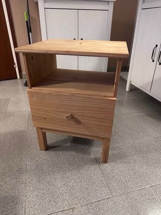 Mesitas de noche de madera