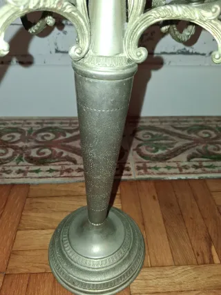 Pareja Candelabros Antiguos Metálicos