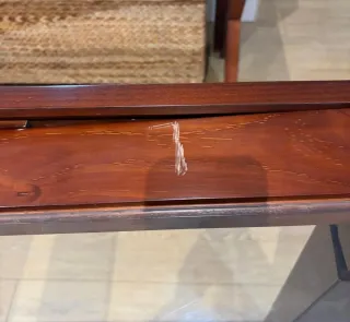 Mesa comedor extensible, madera maciza y cristal