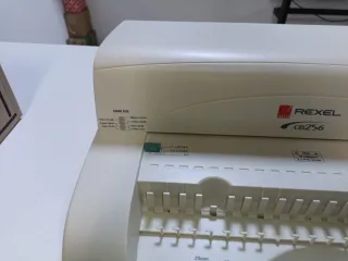 Encuadernadora Rexel CC256