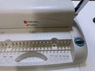 Encuadernadora Rexel CC256