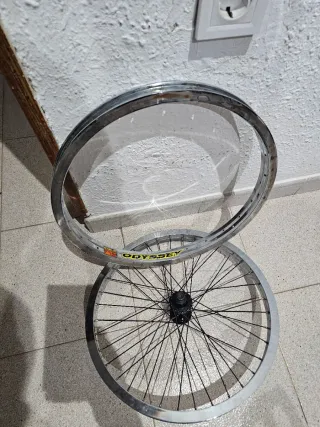 Rueda delantera odyssey Hazard con buje vandero2