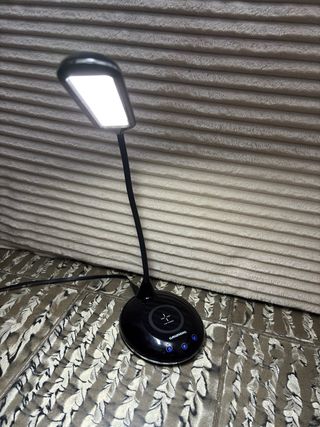 Lámpara Escritorio LED Grundig Carga Inalámbrica