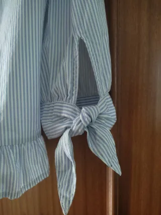 Camisa de rayas azules