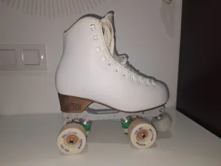 Patines de 4 ruedas blancos