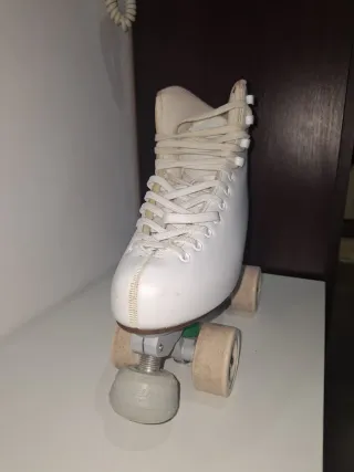 Patines de 4 ruedas blancos