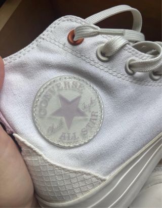 Zapatillas Converse Blancas y Rosas