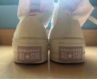 Zapatillas Converse Blancas y Rosas
