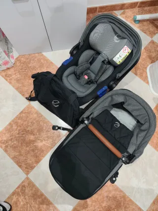 Carro Jane 3 piezas gris 2021 con bolso y mosquite