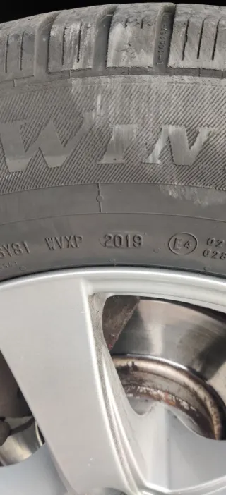 Llantas de aleación plateadas