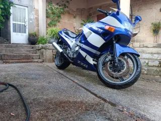 Kawasaki ZZR600 Azul
