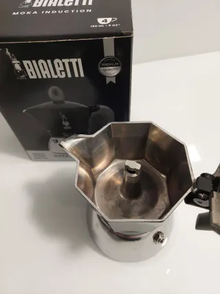 Cafetera Bialetti Moka Induction 4 tazas