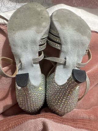 Zapatos de baile latino brillantes