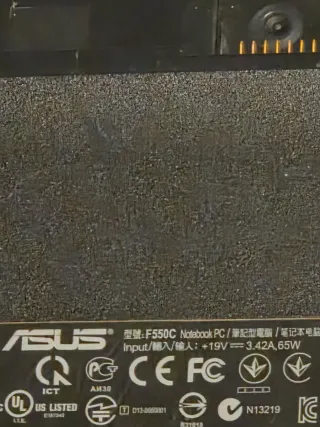 Portátil ASUS F550C