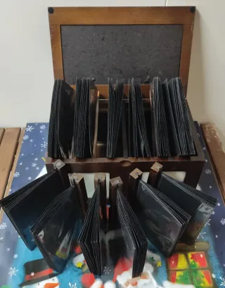 Elegante caja album de madera para guardar fotos