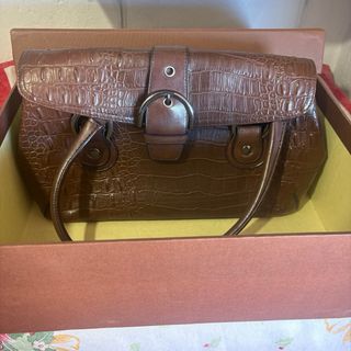 Bolso efecto cocodrilo marrón