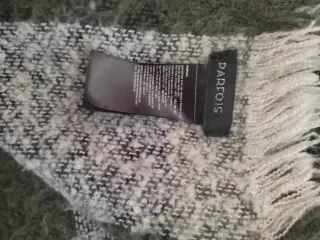 Bufanda Parfois verde con rayas