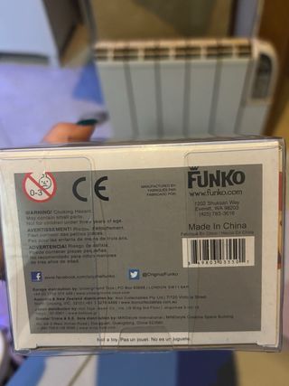 Funko Pop Disney 104 Jessica Rabbit y funda