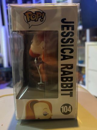 Funko Pop Disney 104 Jessica Rabbit y funda