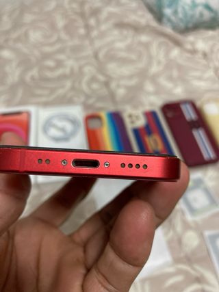 iPhone 12 mini e SE 2020 Rosso