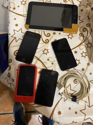 3 iPods 8GB + iPhone 4 Coleccionista