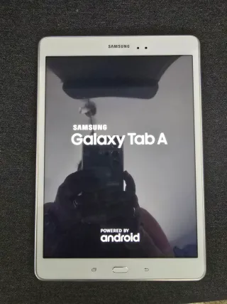 Samsung Tablet Plata/Blanca