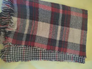 Bufanda de cuadros azul, verde, rojo y beige