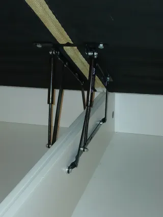 Canapé abatible 2 x 2 m. Incluye colchón